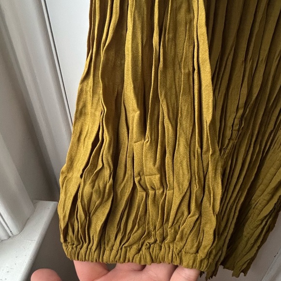 New Massimo Dutti Pleated Maxi Dress Green - Picture 6 of 13
